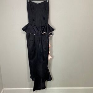 Gunne sax by Jessica McClintock strapless dress with ruffle bow back